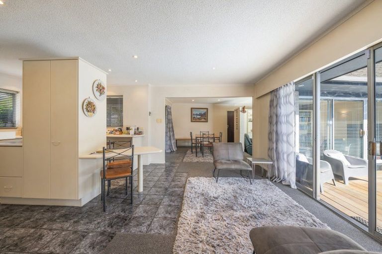 Photo of property in 8 Selwyn Road, Lynmore, Rotorua, 3010