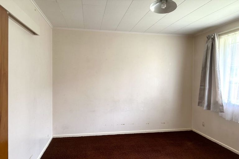 Photo of property in 1-3/18 Bristol Street, Trentham, Upper Hutt, 5018