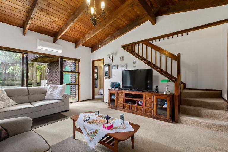 Photo of property in 789a Beach Road, Browns Bay, Auckland, 0630