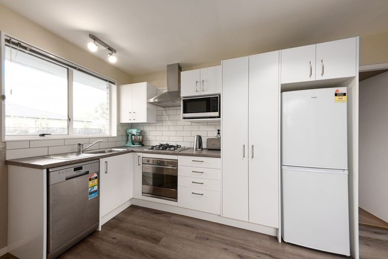 Photo of property in 3/9a Avonhead Road, Avonhead, Christchurch, 8042