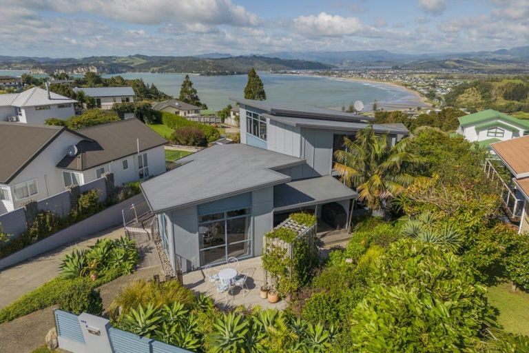 Photo of property in 103 Centennial Drive, Whitianga, 3510