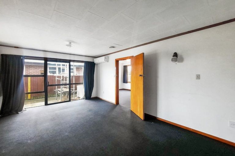 Photo of property in 4 Oakdale Street, Avonhead, Christchurch, 8042