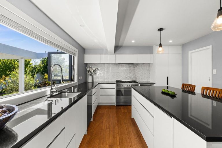 Photo of property in 12 Moorhouse Street, Taradale, Napier, 4112