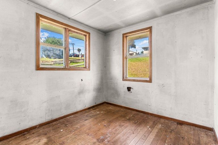 Photo of property in 64 Sherwood Road, Onerahi, Whangarei, 0110