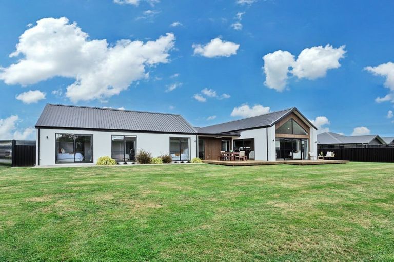 Photo of property in 23 Lumsden Drive, Waikiwi, Invercargill, 9810