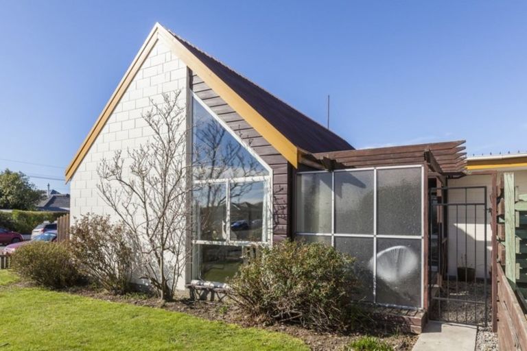 Photo of property in 19 Bentley Street, Russley, Christchurch, 8042