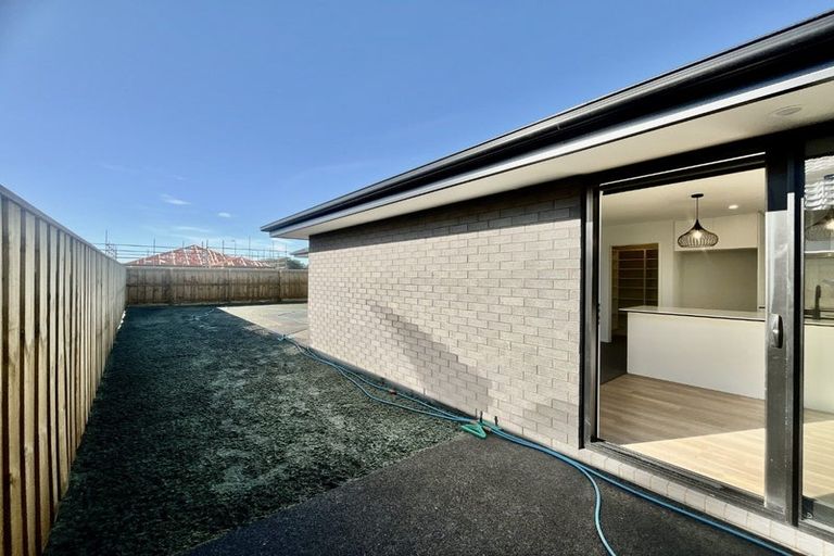 Photo of property in 8 Mehrtens Crescent, Woodend, 7691