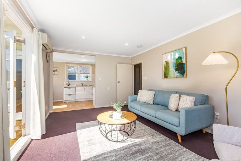 Photo of property in 4a Hollard Grove, Avalon, Lower Hutt, 5011