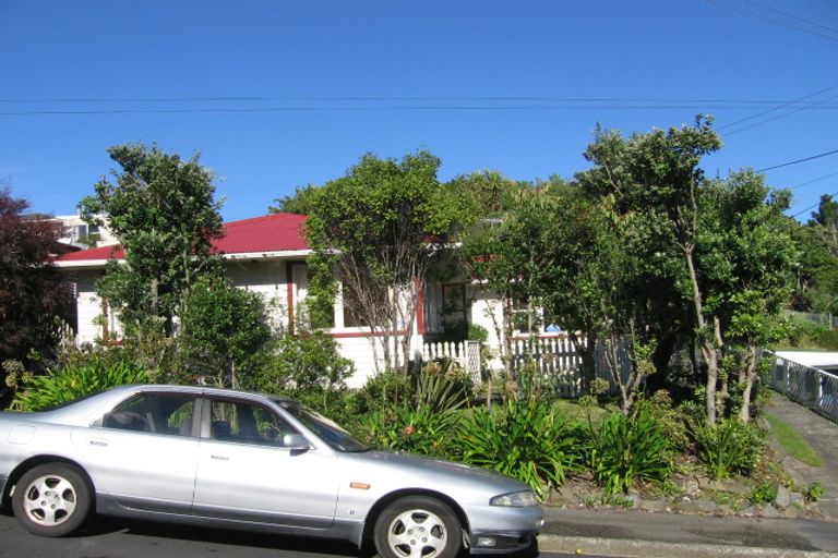 Photo of property in 40 Beazley Avenue, Paparangi, Wellington, 6037