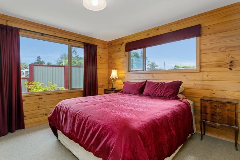 Photo of property in 16 Carpentras Way, Nukuhau, Taupo, 3330