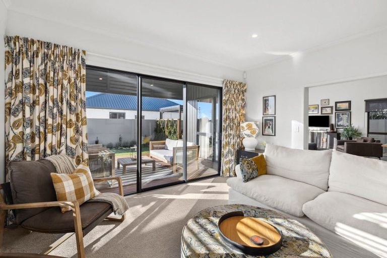 Photo of property in 77 Vogel Street, Cambridge, 3434