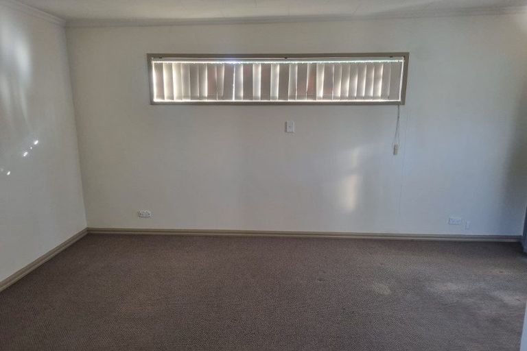 Photo of property in 8 Angela Place, Kinloch, Taupo, 3377