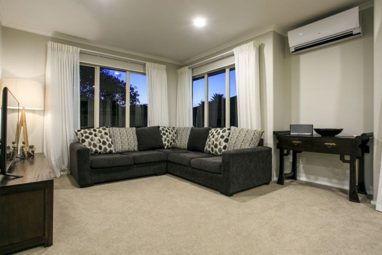 Photo of property in 7 Admirals Court Drive, Greenhithe, Auckland, 0632