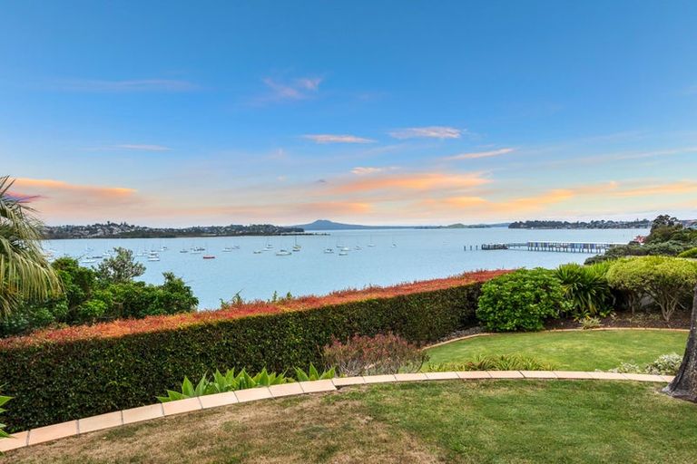 Photo of property in 37 Clyside Avenue, Half Moon Bay, Auckland, 2012