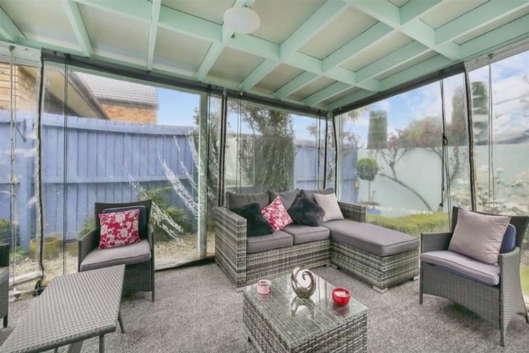 Photo of property in 1/66 Broadhaven Avenue, Parklands, Christchurch, 8083