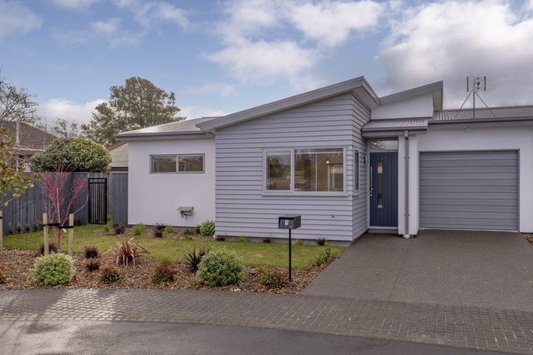 Photo of property in 1 Kakapo Lane, Redwood, Christchurch, 8051