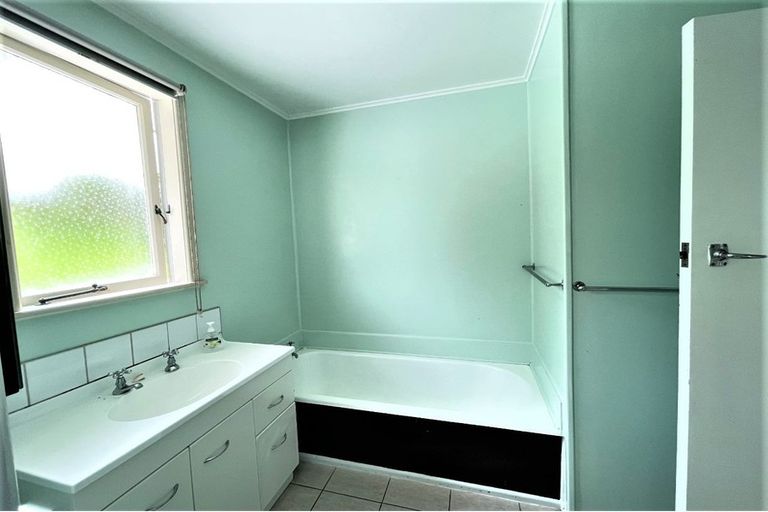 Photo of property in 11 Bishopgate Street, Birkdale, Auckland, 0626