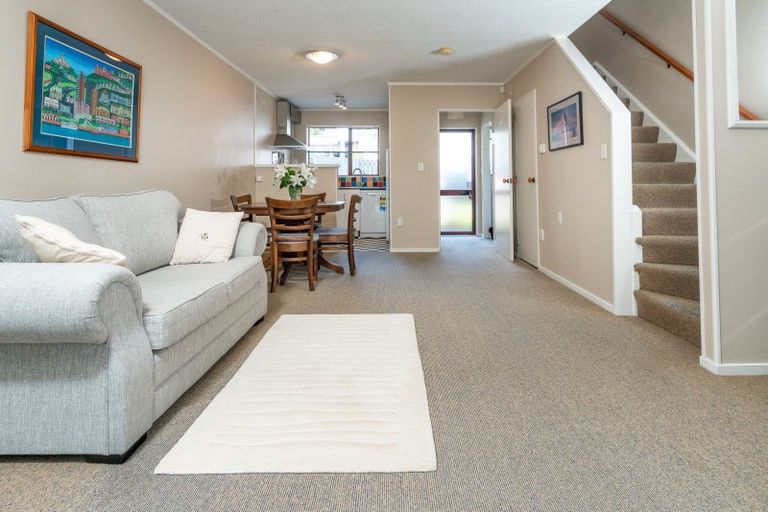 Photo of property in 5f Duke Street, Mount Victoria, Wellington, 6011