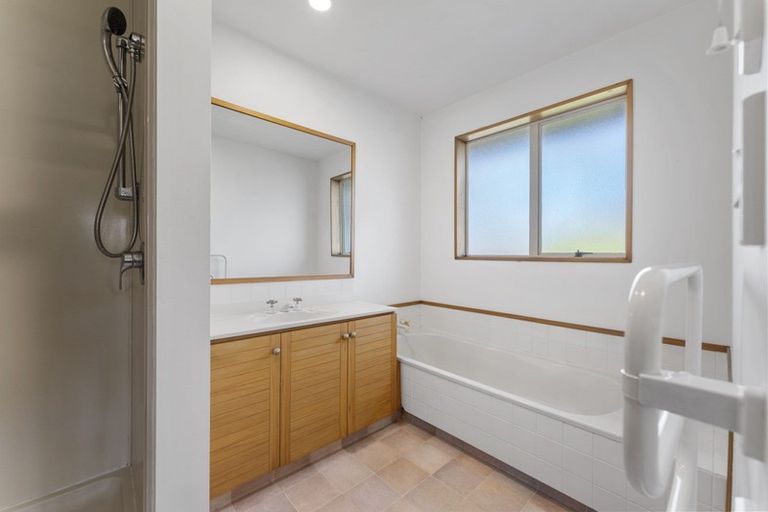 Photo of property in 33 Dee Street, St Albans, Christchurch, 8014