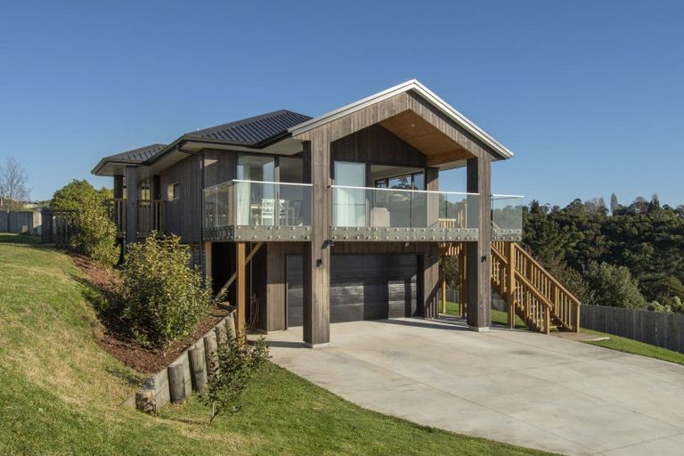 Photo of property in 6 Greenvale Place, Welcome Bay, Tauranga, 3112