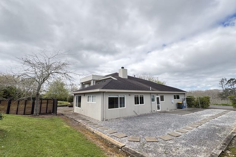 Photo of property in 246 State Highway 16, Kumeu, 0892