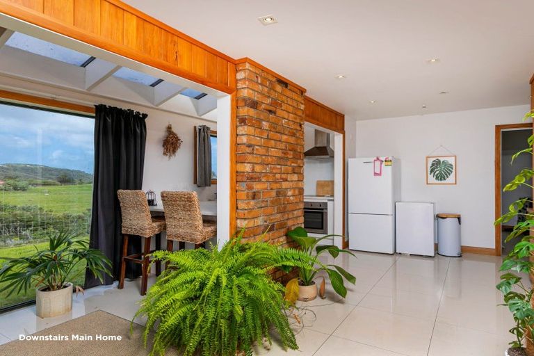 Photo of property in 512 Oaia Road, Muriwai, 0881