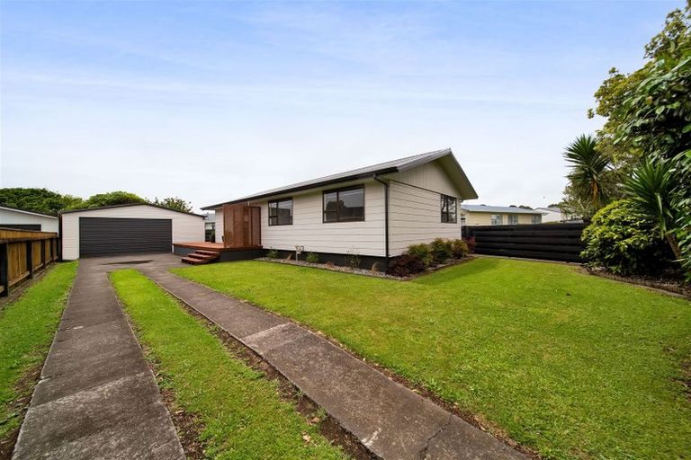 Photo of property in 15 Jade Place, Bell Block, New Plymouth, 4312