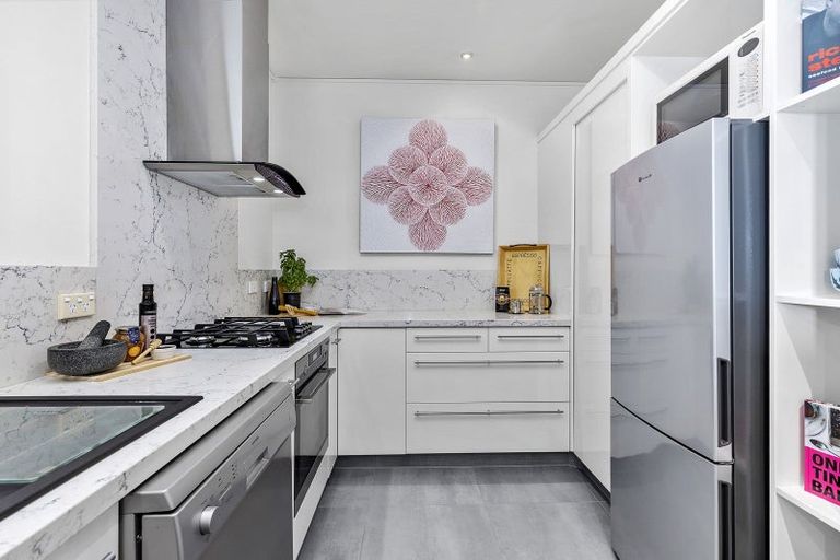 Photo of property in Kate Sheppard Apartments, 6i/42 Molesworth Street, Thorndon, Wellington, 6011