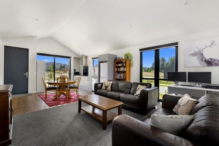 Photo of property in 24 Mount Burke Street, Wanaka, 9305