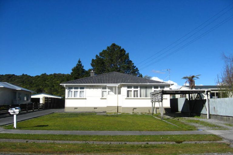 Photo of property in 47 Lydia Street, Greymouth, 7805