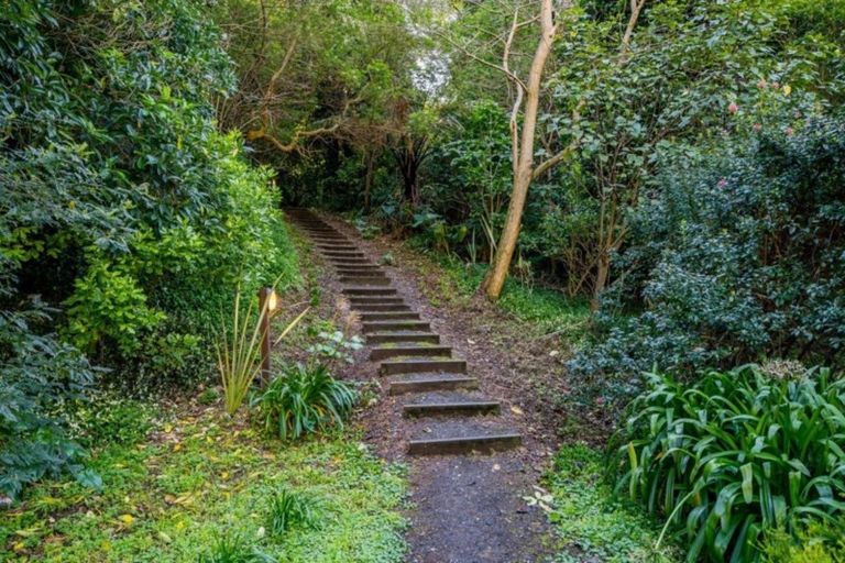 Photo of property in 66 Tilley Road, Paekakariki, 5034