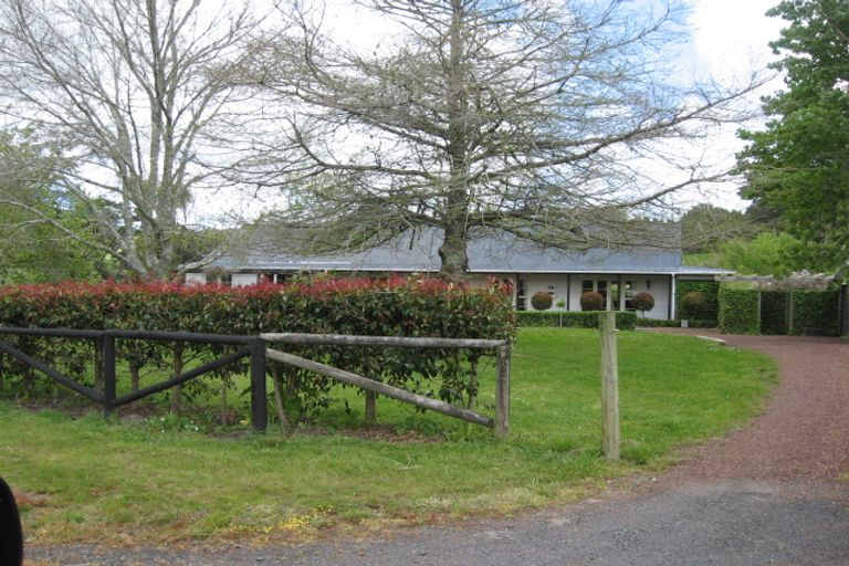 Photo of property in 145 Annett Road, Kumeu, 0891