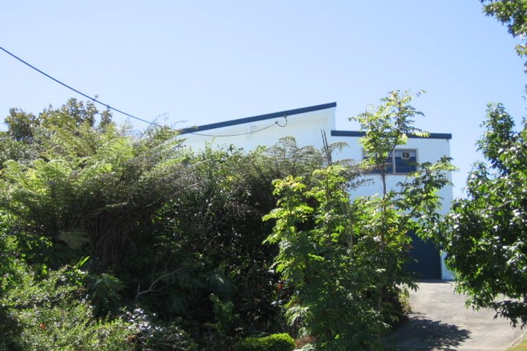 Photo of property in 26 Teal Crescent, Beach Haven, Auckland, 0626