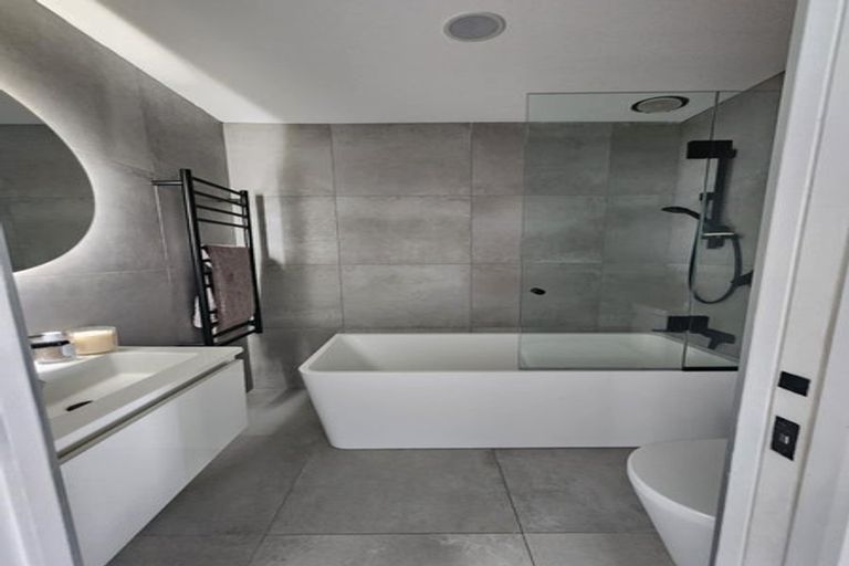 Photo of property in 2a Shuttleworth Place, Manly, Whangaparaoa, 0930