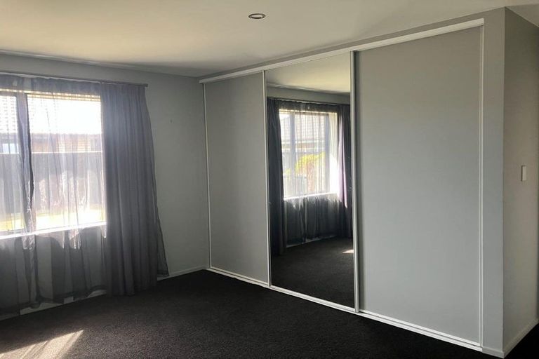 Photo of property in 5 Rossall Crescent, Rolleston, 7615