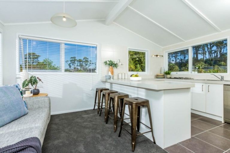 Photo of property in 60 Channel View Road, Campbells Bay, Auckland, 0630