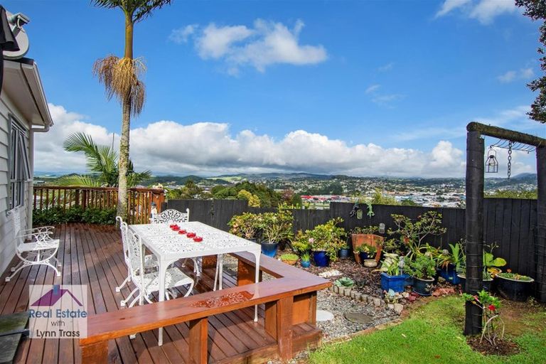 Photo of property in 48 Memorial Drive, Parahaki, Whangarei, 0112
