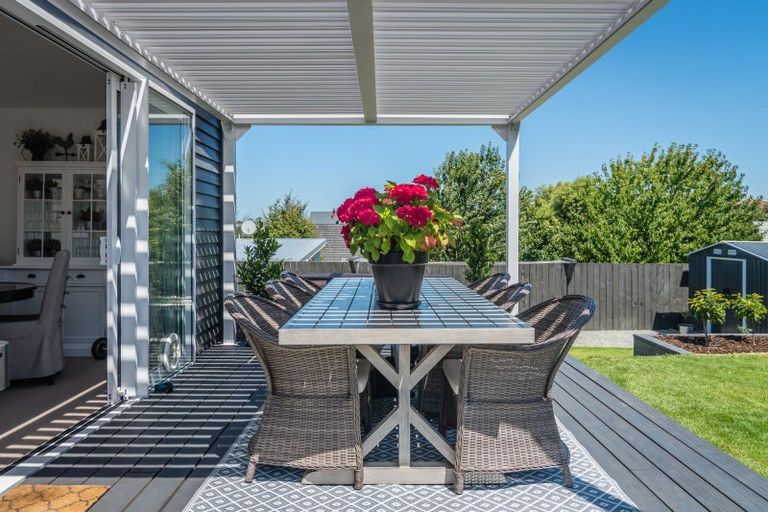 Photo of property in 74 Le Cren Street, Seaview, Timaru, 7910