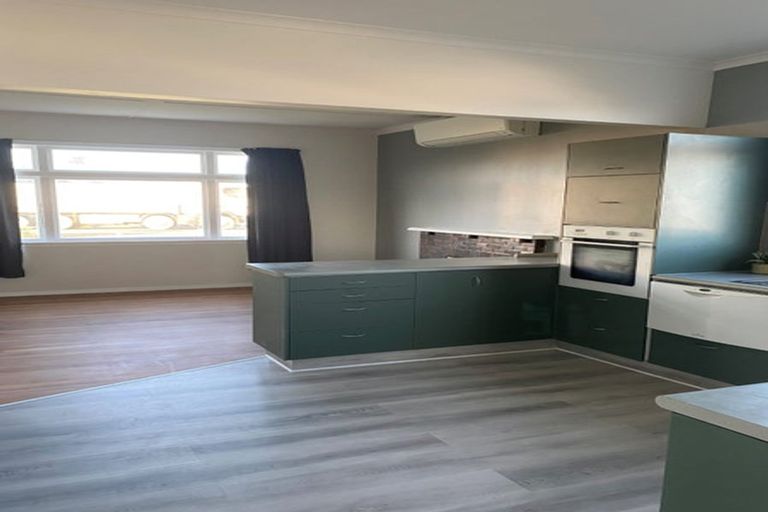 Photo of property in 77 Bridge Street, Bulls, 4818