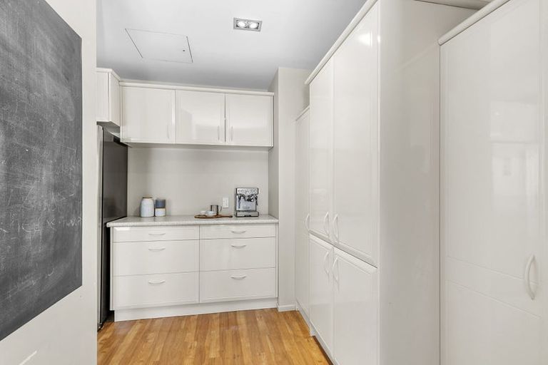 Photo of property in 8 Saint Annes Square, Tawa, Wellington, 5028