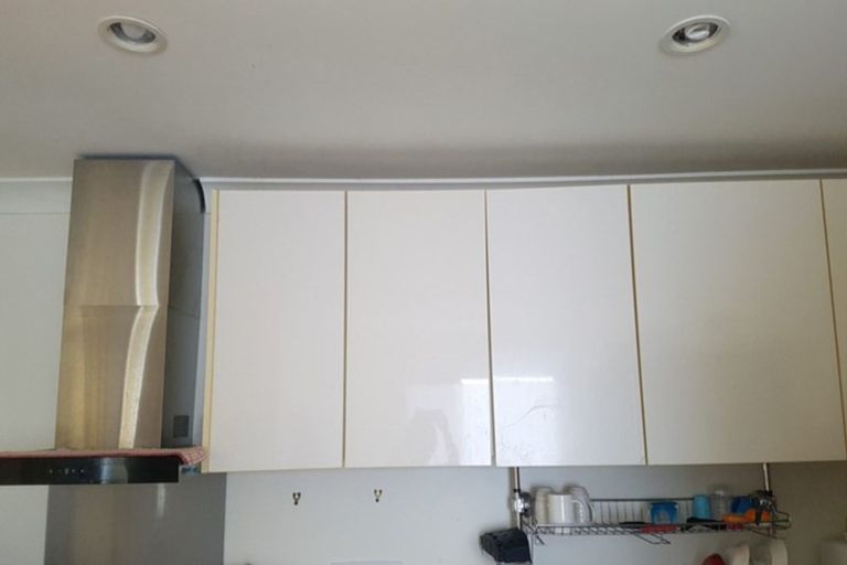 Photo of property in 1 Mackwell Road, Fairview Heights, Auckland, 0632