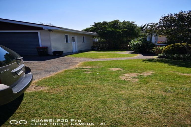 Photo of property in 2a Gebbie Road, Taradale, Napier, 4112