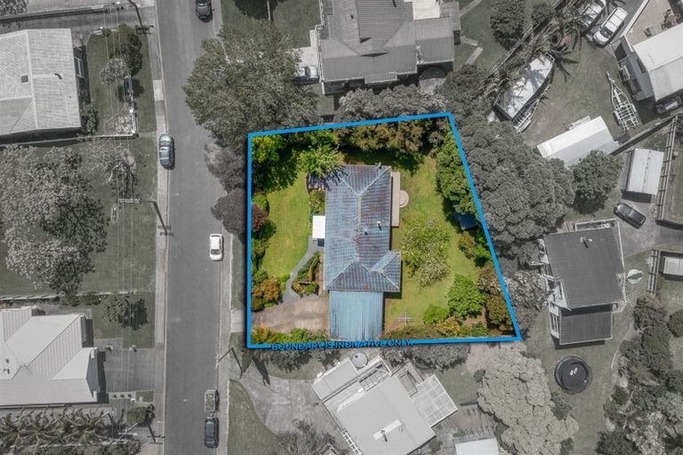 Photo of property in 52 Mckenzie Avenue, Arkles Bay, Whangaparaoa, 0932