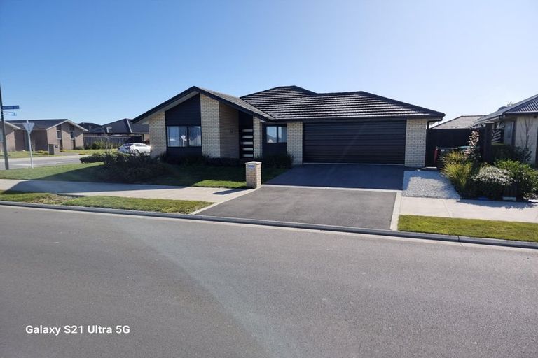 Photo of property in 39 Northmoor Boulevard, Rolleston, 7615