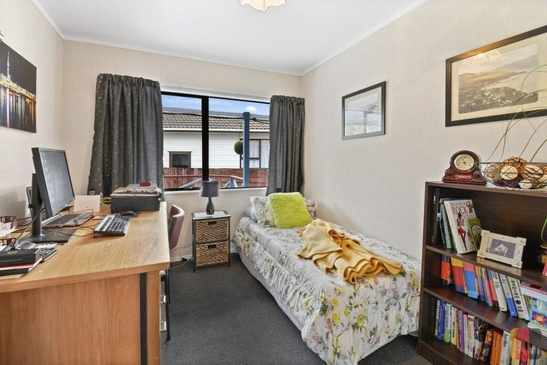 Photo of property in 7 Oakmont Place, Wattle Downs, Auckland, 2103