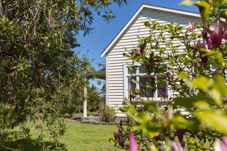 Photo of property in 3363 State Highway 2, Clareville, Carterton, 5713