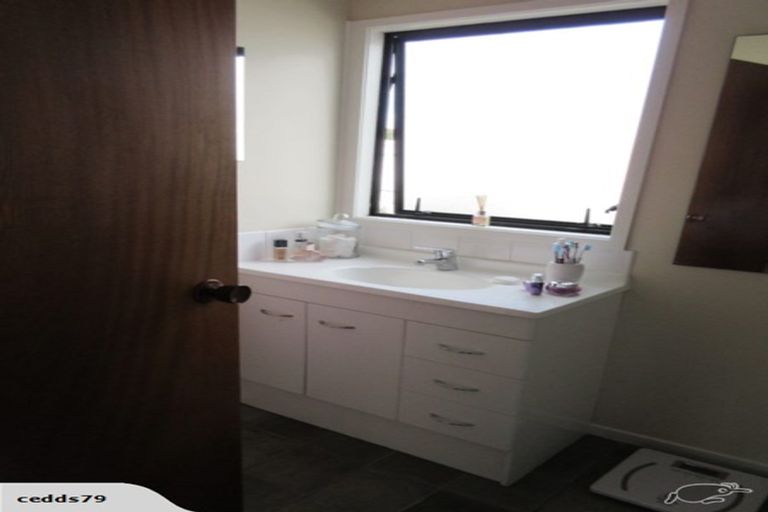 Photo of property in 1/47 De Quincey Terrace, Highland Park, Auckland, 2010