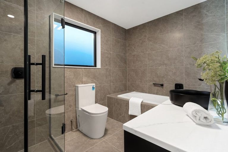 Photo of property in 10 Kotuitui Drive, Wainui, 0992