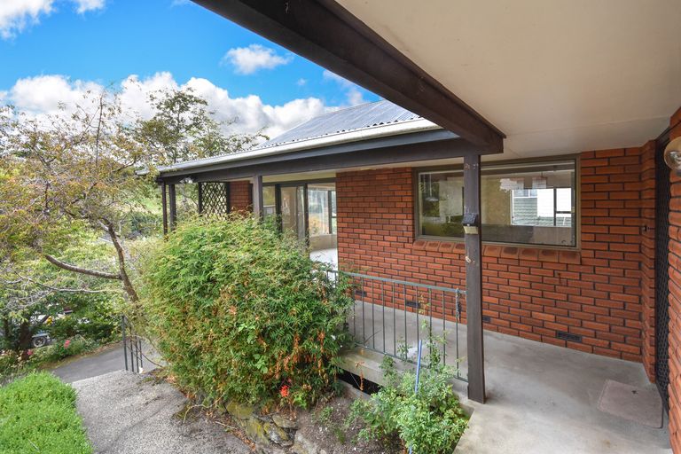 Photo of property in 65 Glenross Street, Glenross, Dunedin, 9011