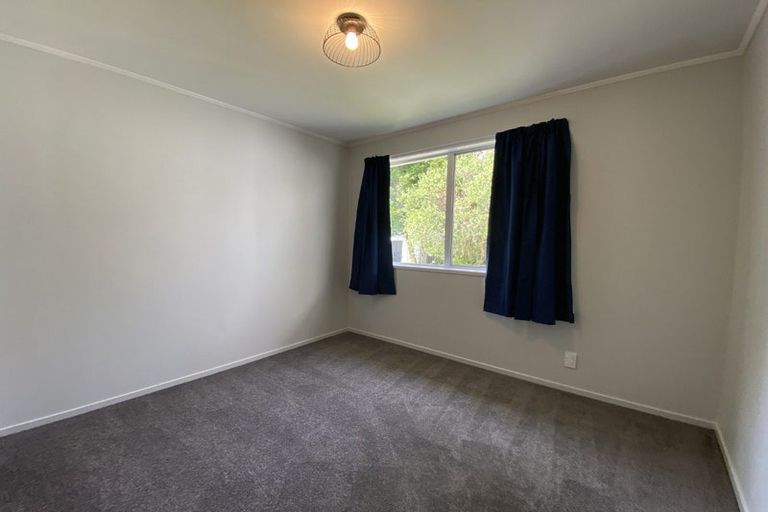 Photo of property in 15 Finchley Road, Torbay, Auckland, 0632